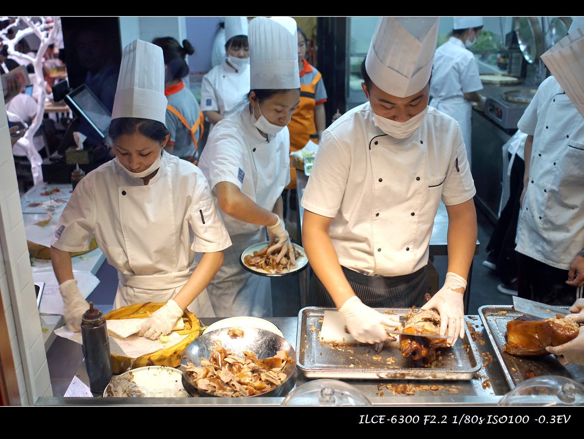 索尼微单a6000和a6300,索尼a6300微单摄影入门教程