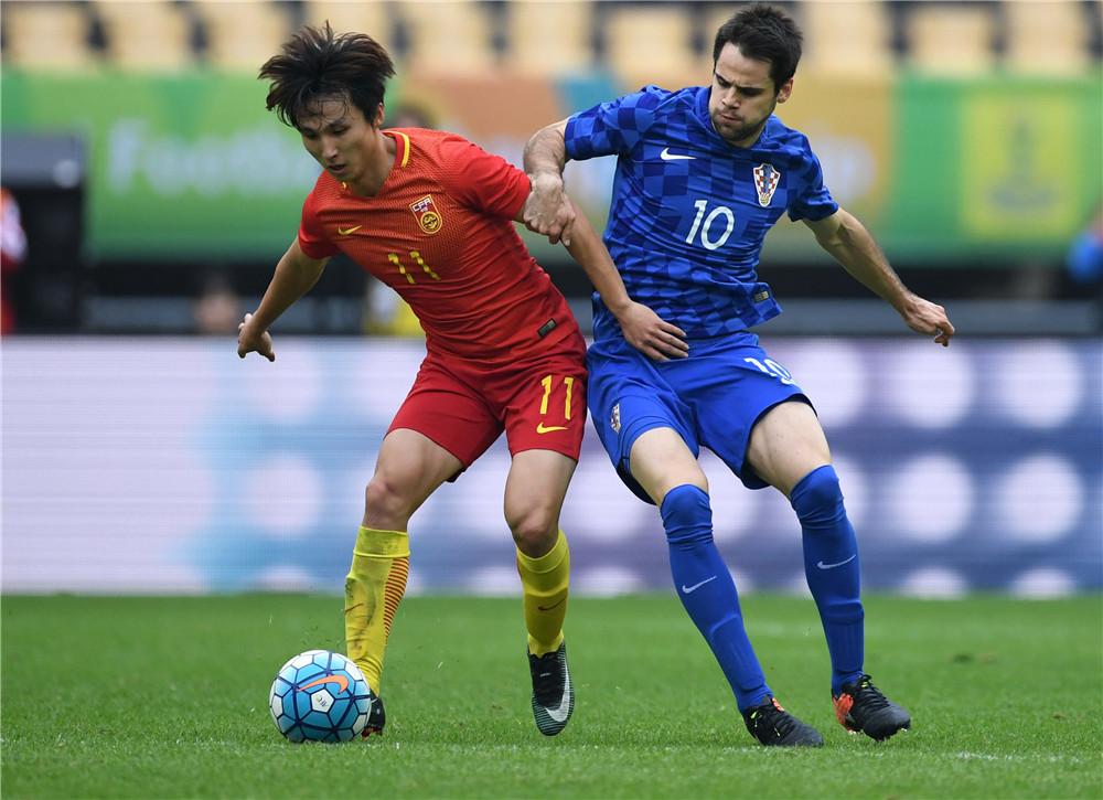 曾为八一提前退役，也因假球引争议，一特质让他成国青最佳掌舵人