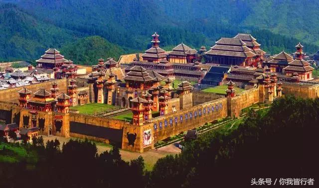 千千万万的人付出努力,无数人都是为了生存而去努力赚钱