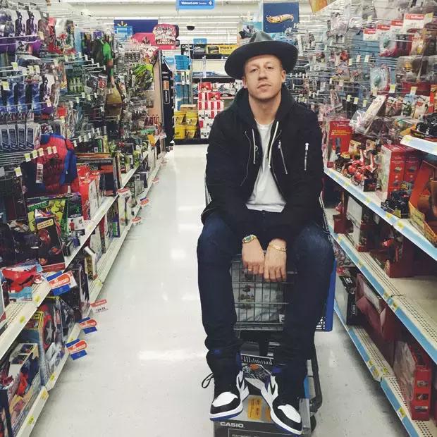 你以为的超级巨星,你以为超级英雄真的会保护世界吗