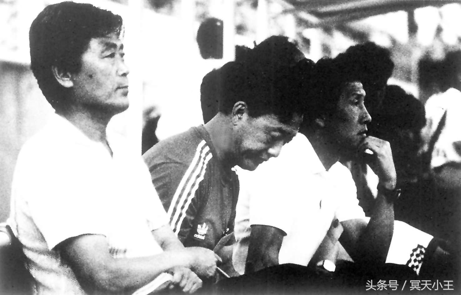 国足黑色三分钟是怎么回事,国足故事励志