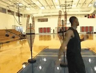 大概只有把韦德绑起来，才能阻止他风骚的步伐