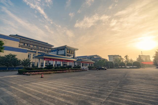 四川高职院校专业排名,四川交通职业技术学院简介