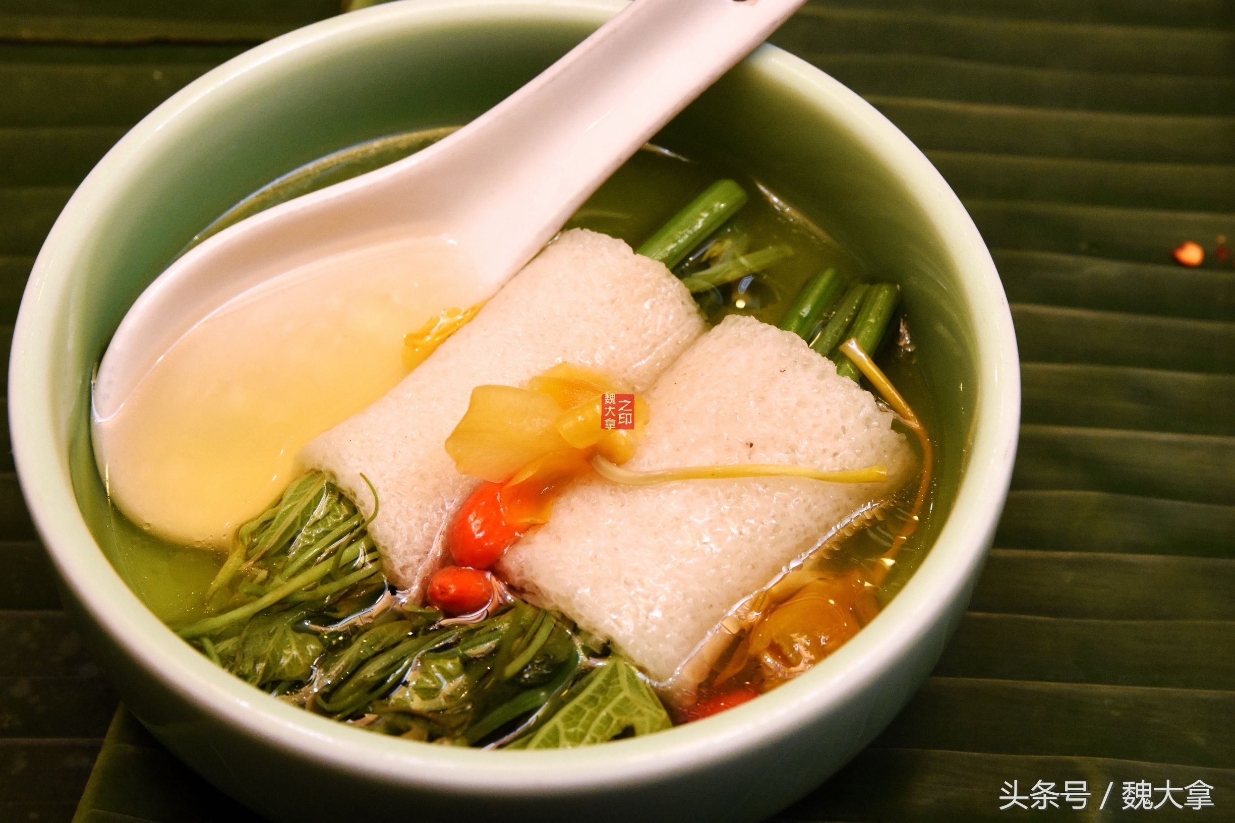 野生山菌冒头梢，婷婷露，小蛮腰-中8楼山野之味化珍馐