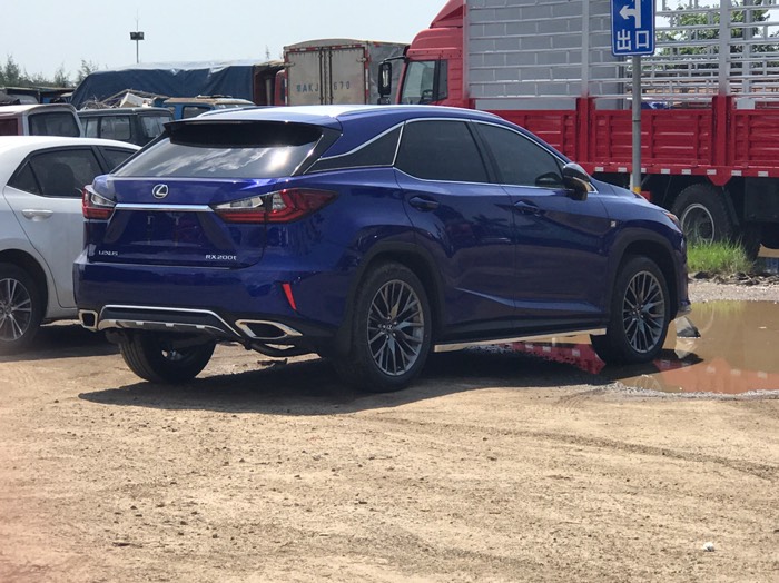 雷克萨斯rx200t哪个版本实惠,雷克萨斯rx200t加不上油