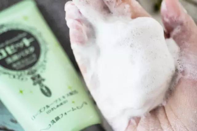 脸都没洗干净，护肤还有什么用！5款超人气洁面乳测评