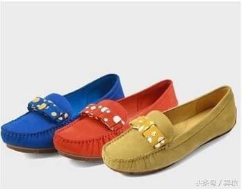 百货商场的一楼，是与世隔绝的时尚炼狱，你见到的都是这样！