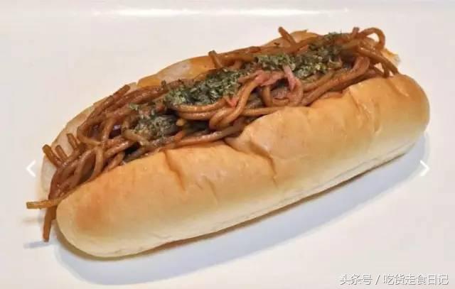 这款黑汉堡，颠覆了汉堡的认识，竟然找来TFboys代言？！