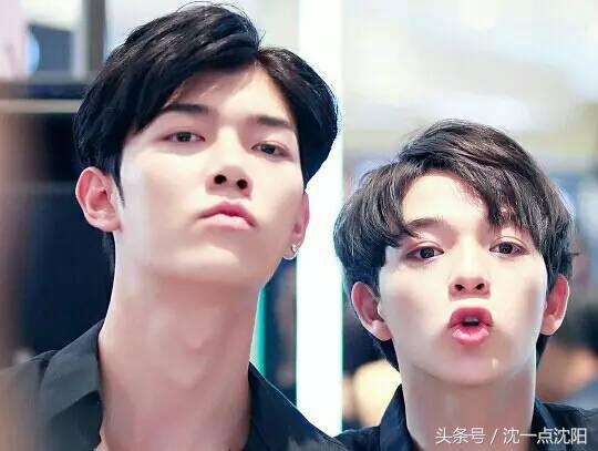 赵薇黄晓明还是在一起了,还开了一家骨骼清奇的中餐厅!