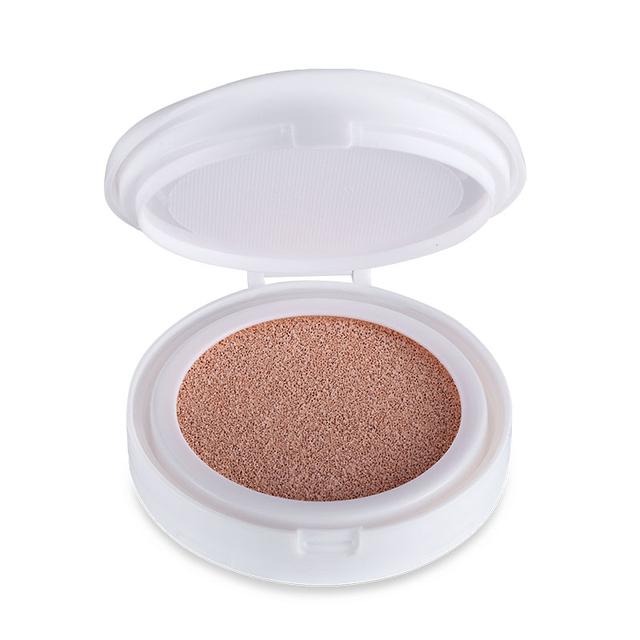 防晒霜和bb霜哪个对皮肤伤害大,女人每天涂防晒到底会不会老