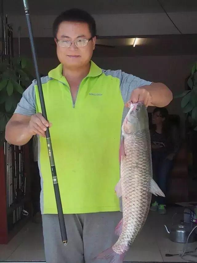 半价活动快来抢购,半价狂欢活动来袭