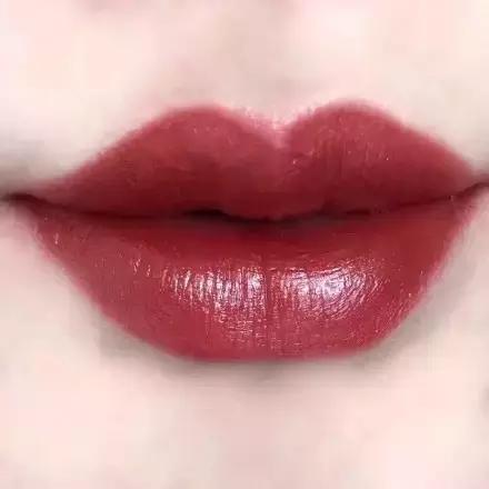 雅诗兰黛130号口红适合什么肤色,雅诗兰黛倾慕口红130和420