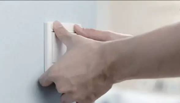 可以用手机控制开关的神器,手机控制定时开关