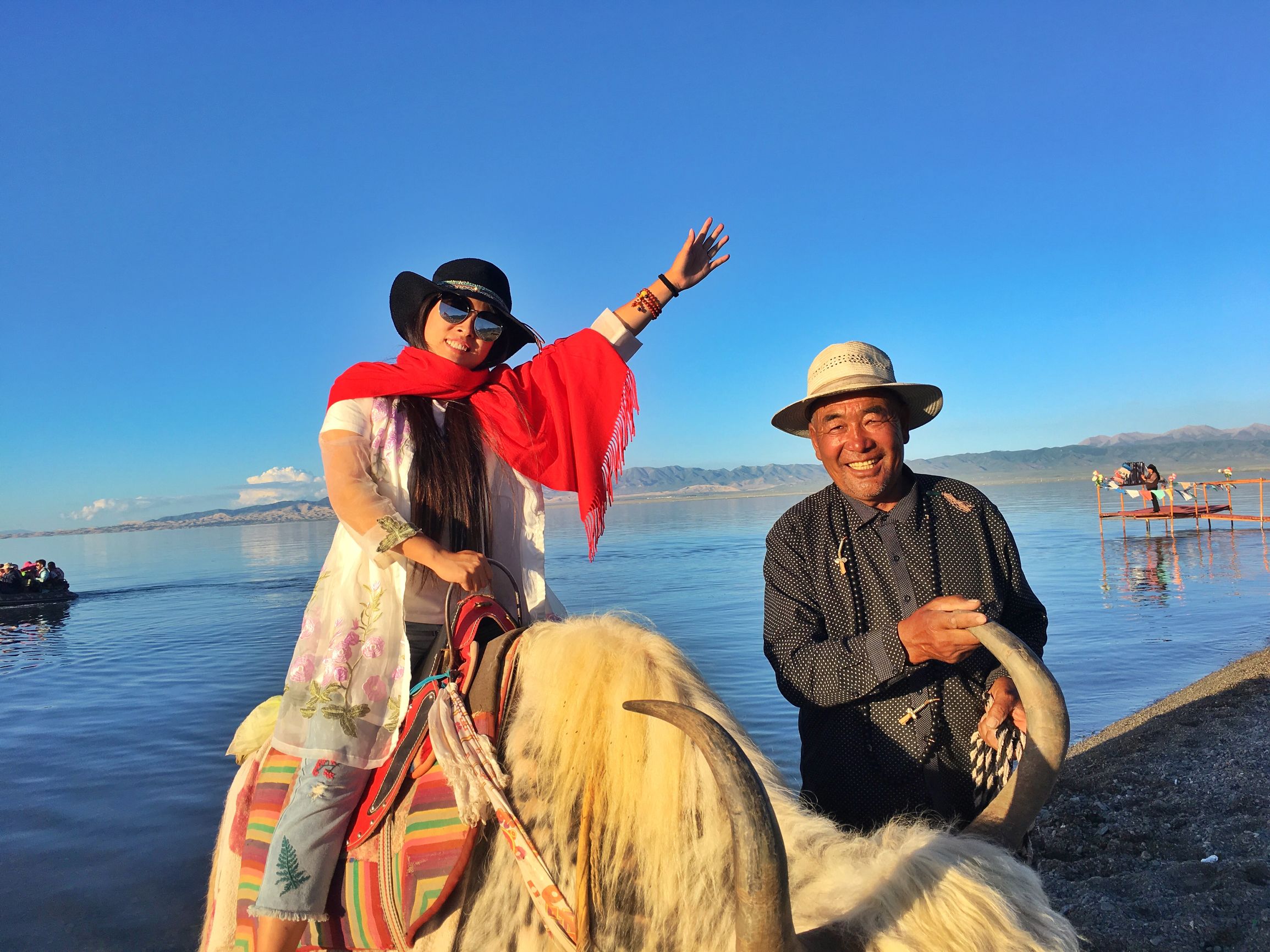 清晨的青海湖美景,静谧的青海湖