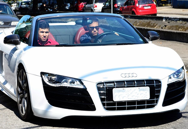 世界杯十大巨星座驾,五位入选世界杯的球星座驾