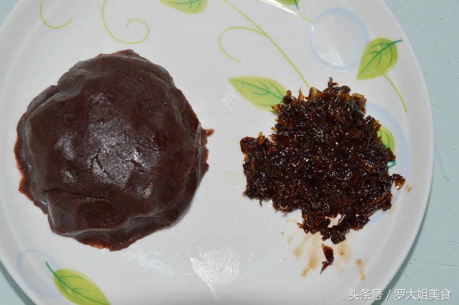 在家也能做出酥得掉渣的鲜花饼,玫瑰鲜花饼白玉酥皮