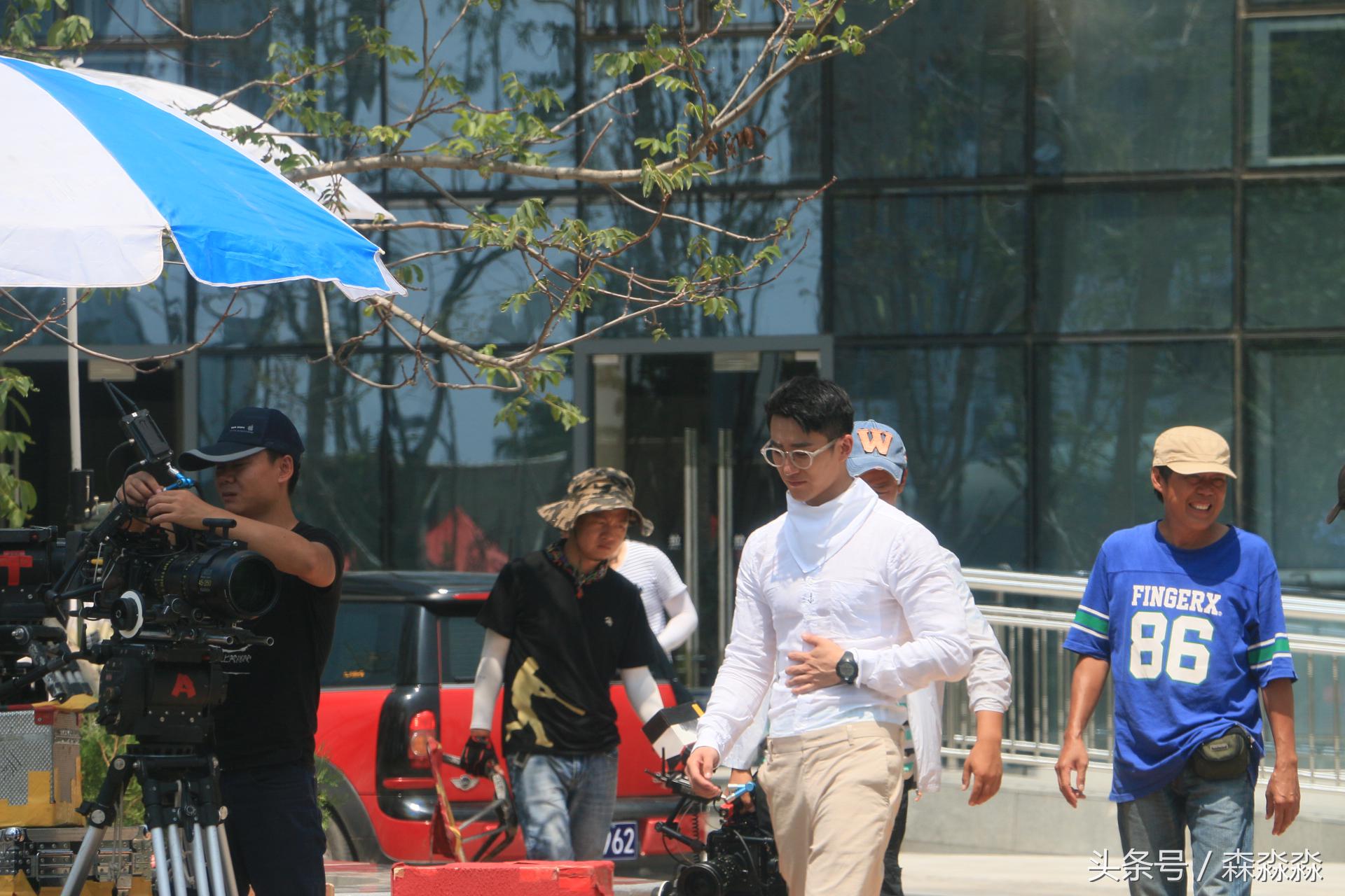 西部影视城荒凉,西部影视城漫天黄沙