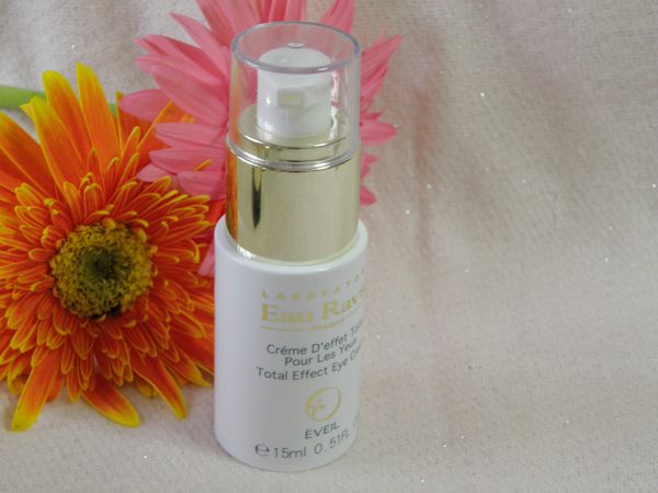 夜谈奔三女眼部千日养护记