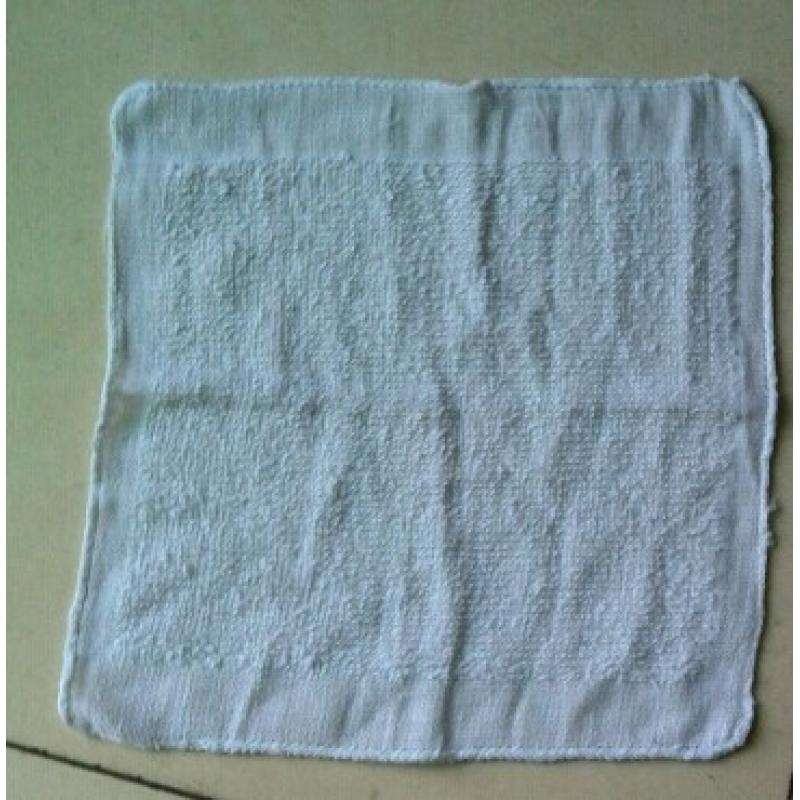 空调房里太干燥怎么回事,空调房内太干燥