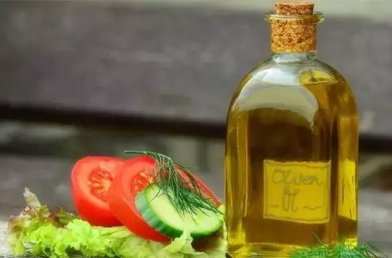 冰箱下层结了很厚很厚的冰怎么办,怎么让冰箱的冰快速脱落