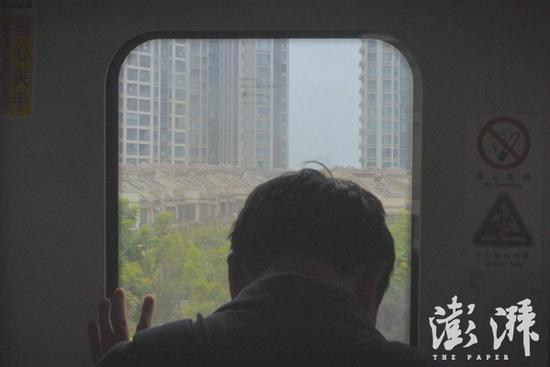 揭秘戒赌中心：学员每天读《论语》禁用手机电脑