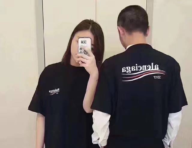 当你看到正品之后再看高仿,看见别人买正品就到处找淘宝同款