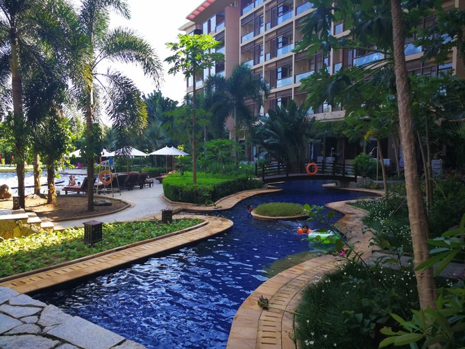 带着老妈和宝贝游三亚（两家铂尔曼和亚龙湾红树林度假之旅）