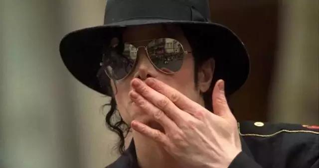 迈克尔杰克逊背后三大谜团,迈克尔杰克逊巨星陨落之谜