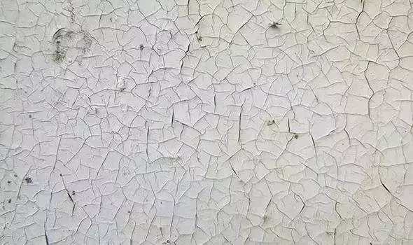 回南天墙壁发霉开裂,墙壁发霉掉皮怎么重新装修