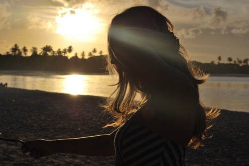 深爱的人分开了要怎么安慰自己,深爱过的人分手后会有哪些表现