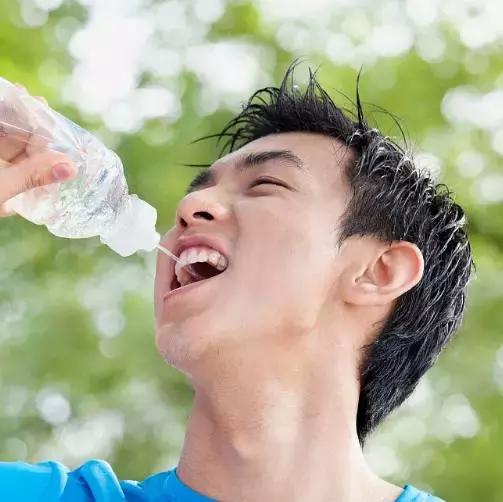 胸闷气短拉肚子失眠,呼吸不顺畅失眠腹泻