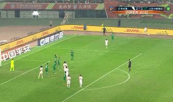 天若有情天亦老，遇到杨智吊一脚，鲁能绝招被赵旭日学来