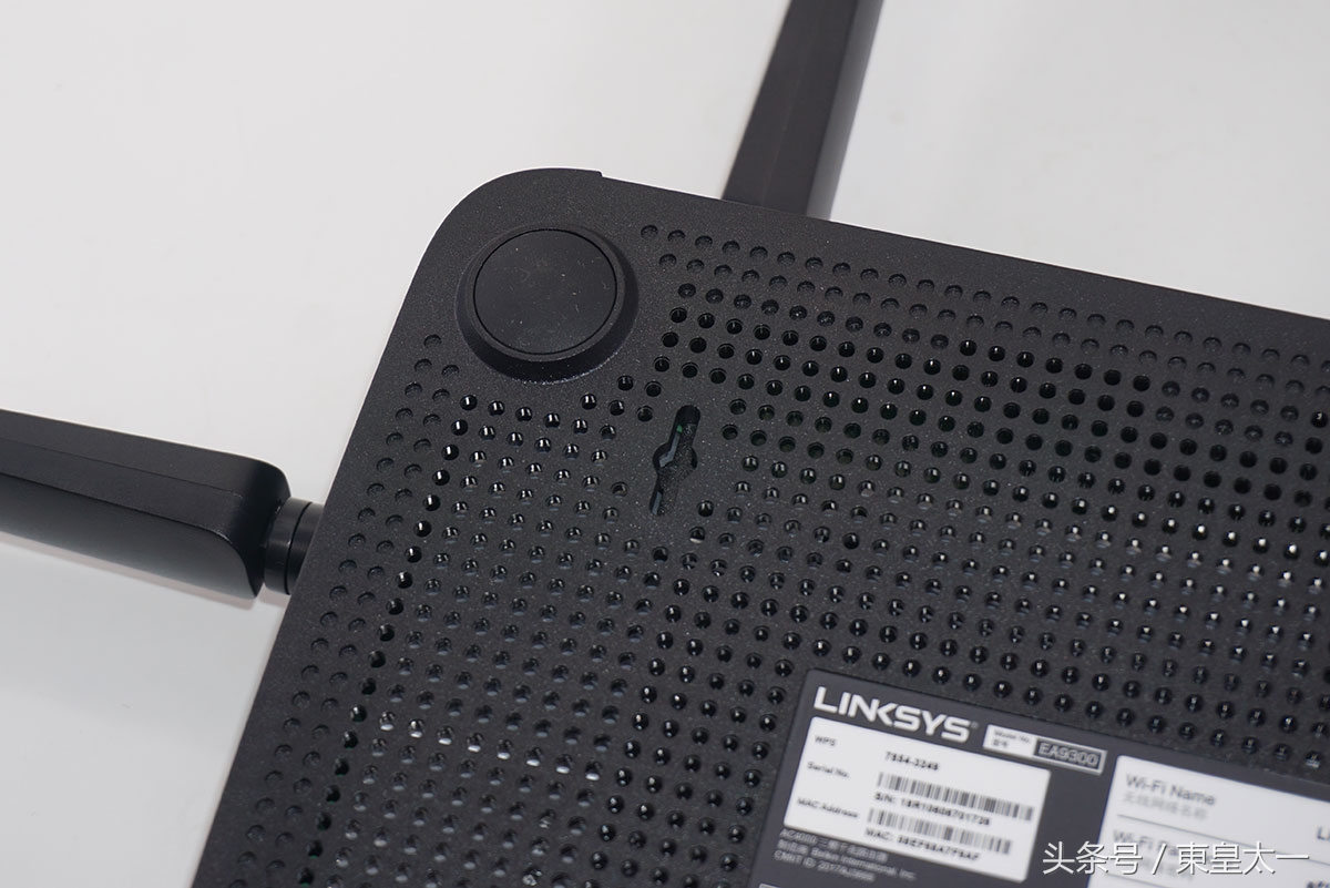 LinksysEA9300无线路由器外接存储读写速度真不错