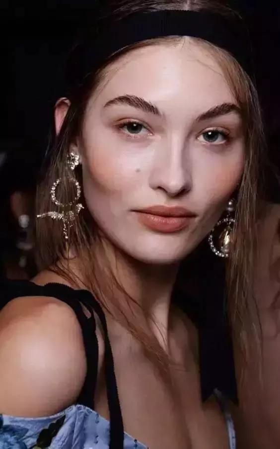 口红推荐适合秋冬的色号,口红推荐偏粉的