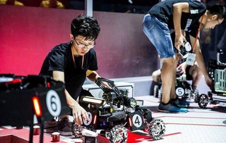 用机器人作战,教智能机器人来打王者荣耀