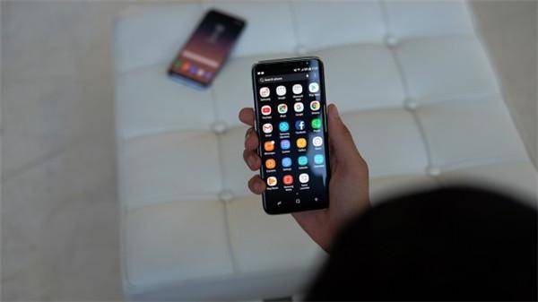 三星s8息屏唤醒语音助手,三星s8语音助手bixby宣传视频