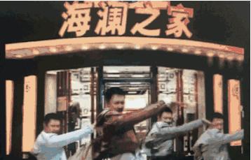 这些国产品牌越来越洋气了，这画风突变