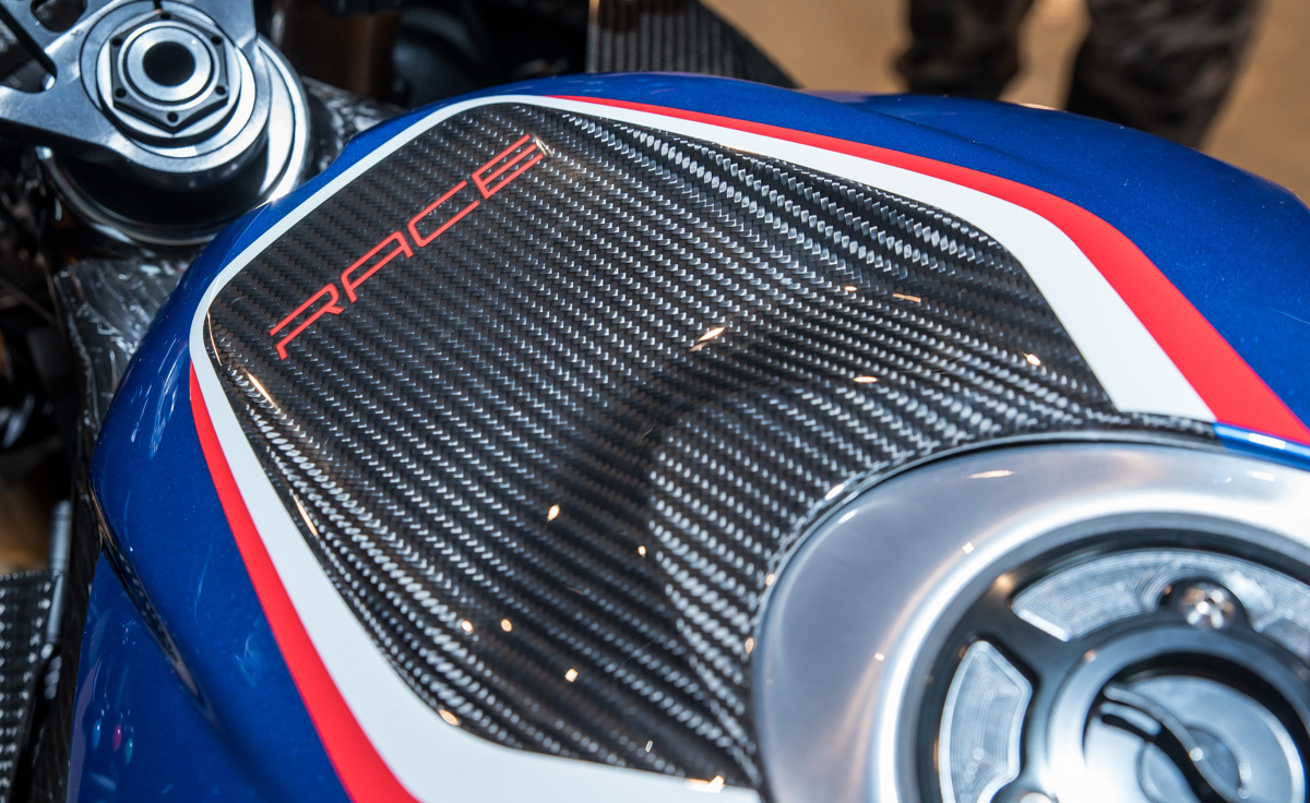 宝马摩托车hp4race民用版,限量版宝马hp4race超级摩托车