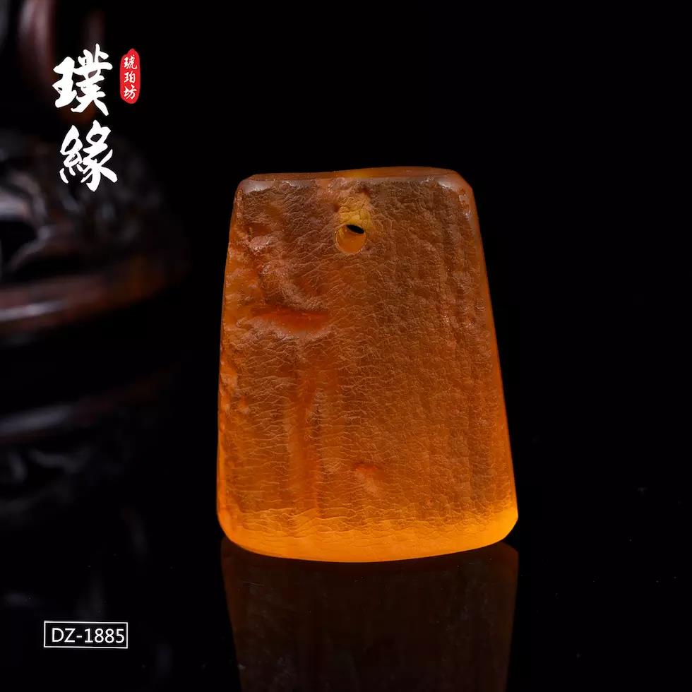 男人戴橄榄核八仙手串有什么说法,男人戴在右手上的手串有哪几种