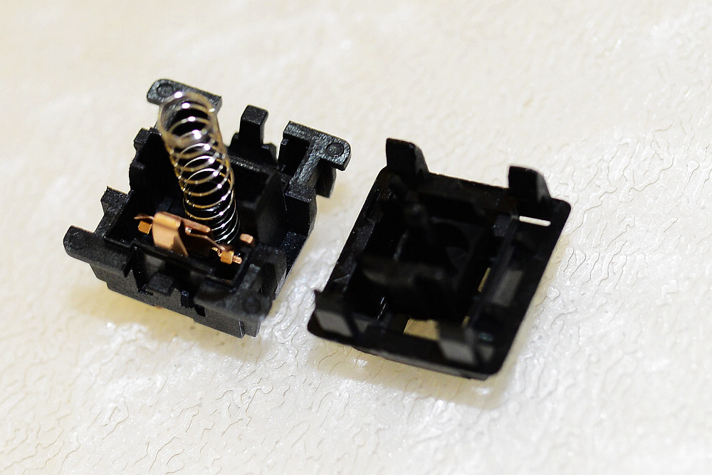 莫看花眼，从结构了解机械键盘轴体