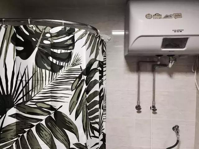 老公在打工老婆在家打扮,老公外面打工老婆在家装病