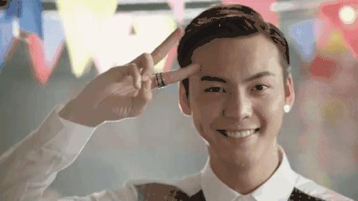 杨幂王菲谁更红,杨幂王菲有什么关系