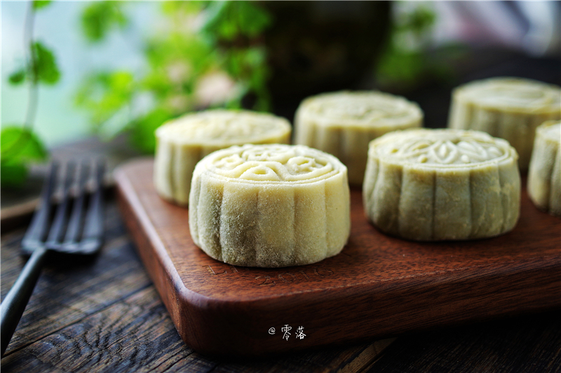 月饼五仁馅怎么调馅冷了不硬,流心月饼的流心馅怎样冰冻才会硬