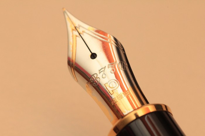 写大字装墨器,3776超级细钢笔