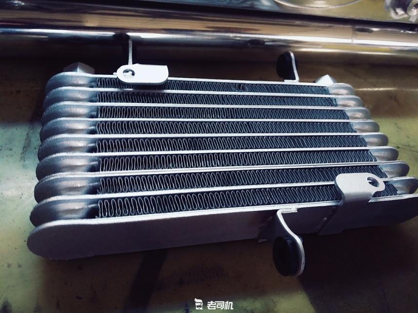 后驱五菱宏光爆改,爆改的五菱宏光竟然能上天