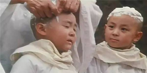 释小龙和郝劭文打僵尸电影,释小龙郝劭文打架完整版