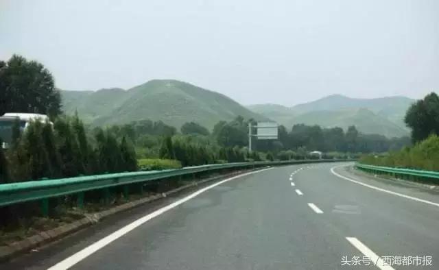 青海小车高速收费标准最新,开车拦路收费标准