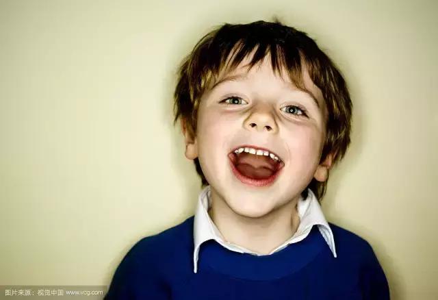 该如何正确的表扬和鼓励孩子,这3句话教你如何正确的鼓励孩子