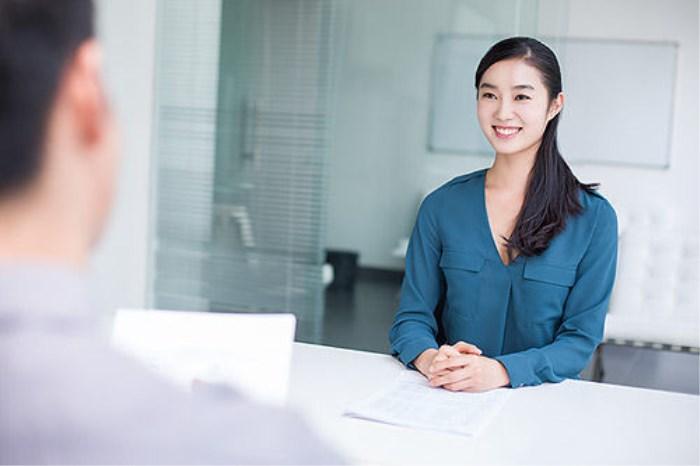 职场*规则潜**？面对直属上司的追求，我该怎么办？