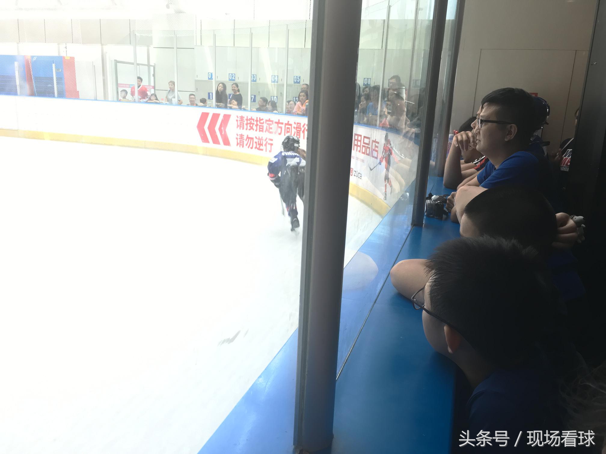 青少年冰球邀请赛总决赛,北京大悦城冰球